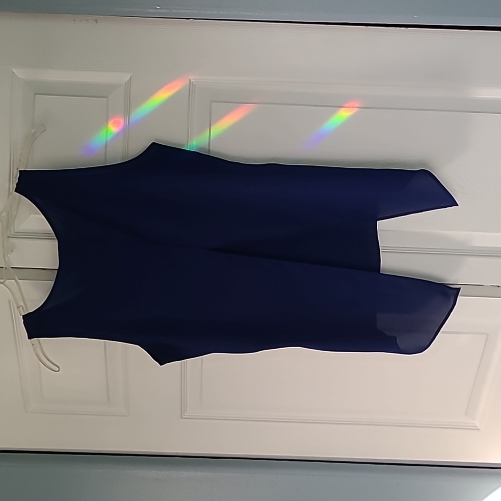 Express Tank Top - Picture 3 of 5